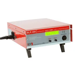 Batterielade- und -regeneriersystem PÖLZ BLR400